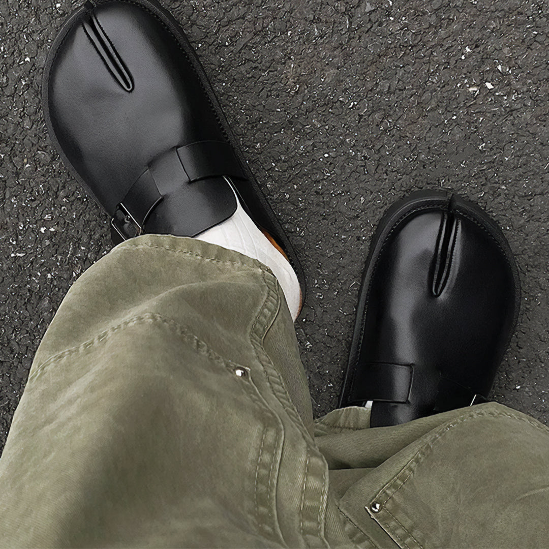 Mono Toe Slide