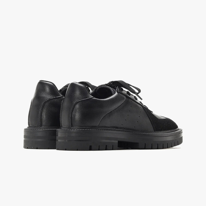 Core Split Sneaker
