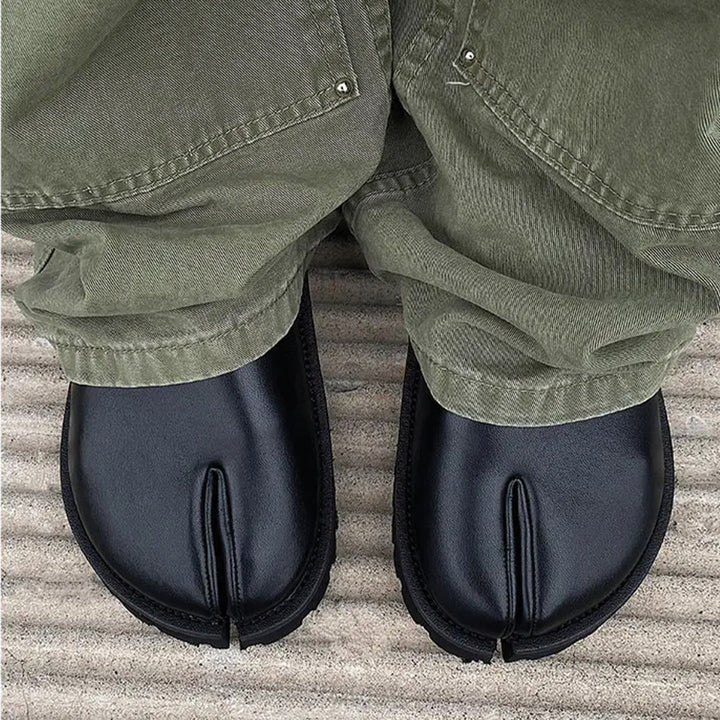 Mono Toe Slide