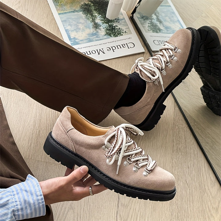 Trail Lace-Up Low Shoes
