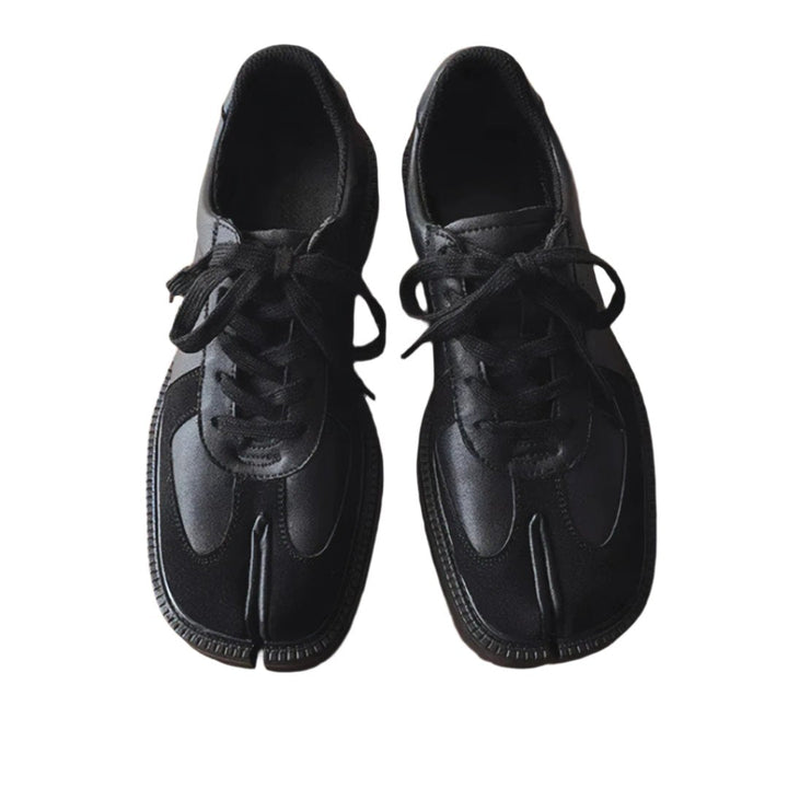 Core Split Sneaker