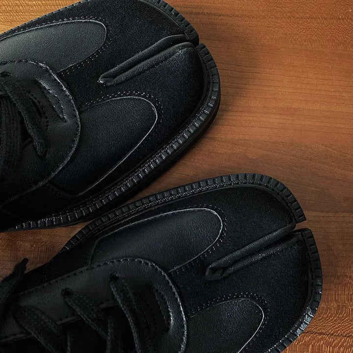 Core Split Sneaker