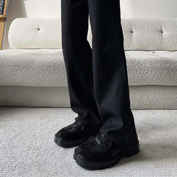 Core Split Sneaker