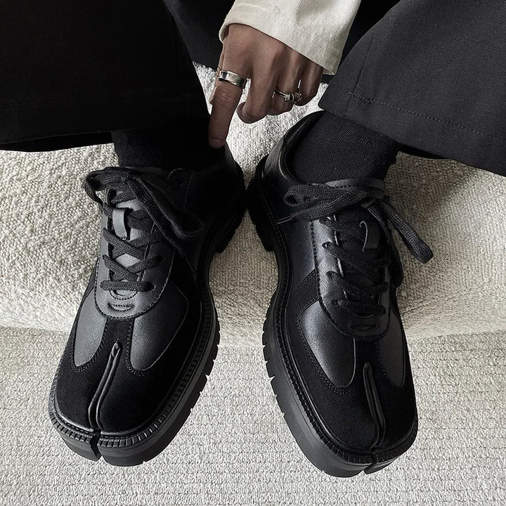 Core Split Sneaker